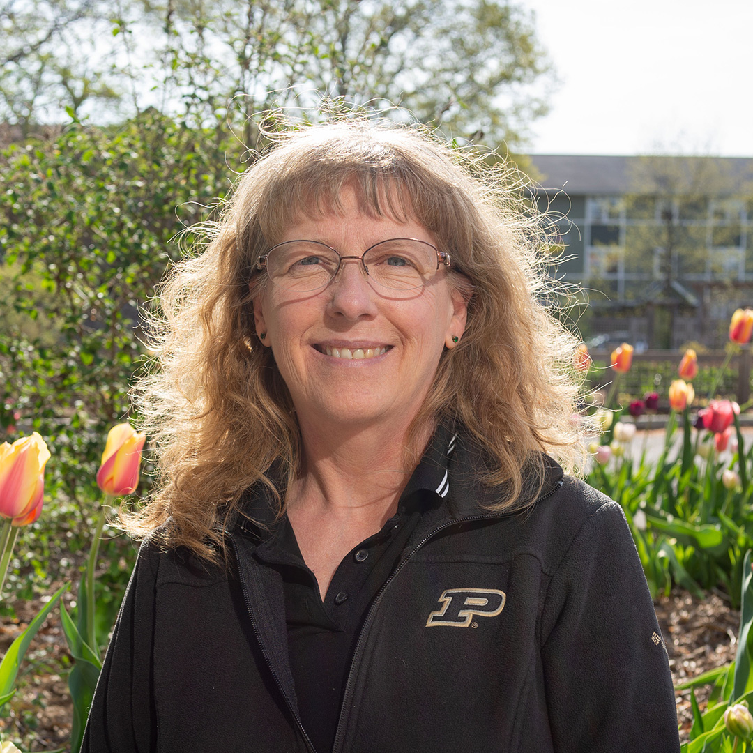 Lana Newhart-Kellen headshot