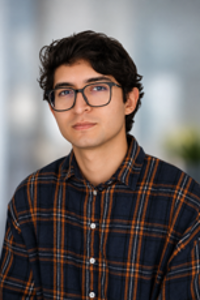Daniel Gaviria head shot