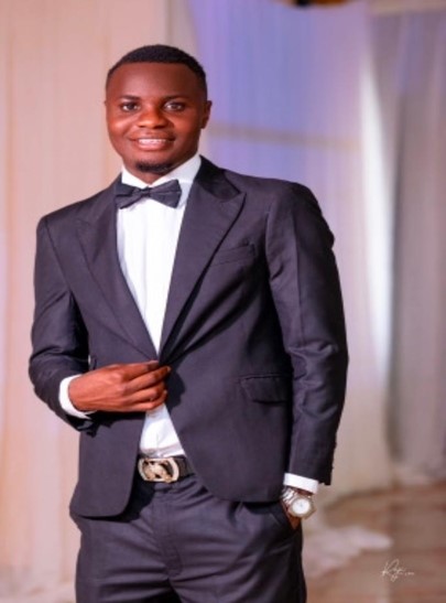 headshot of gideon akinwale oladayo