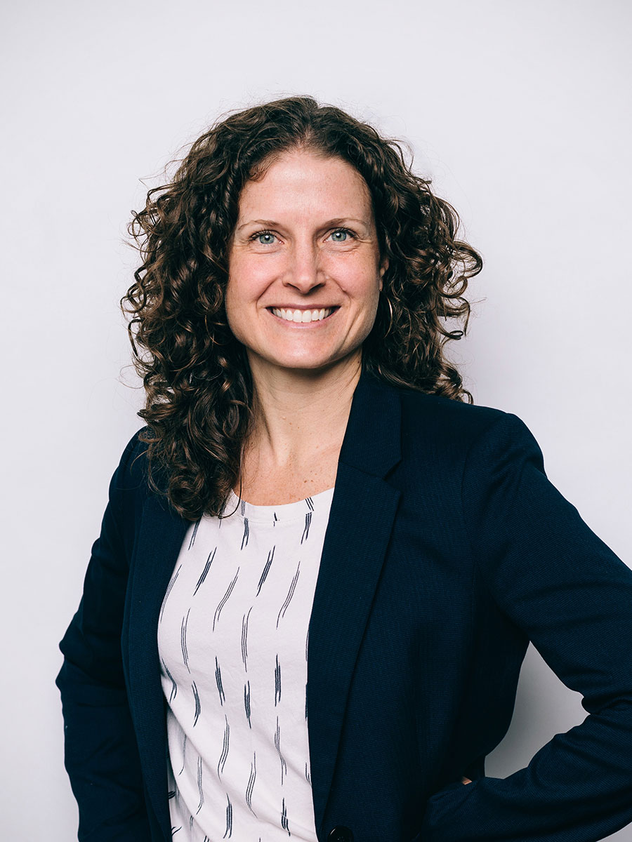 Lori-Czerwionka headshot