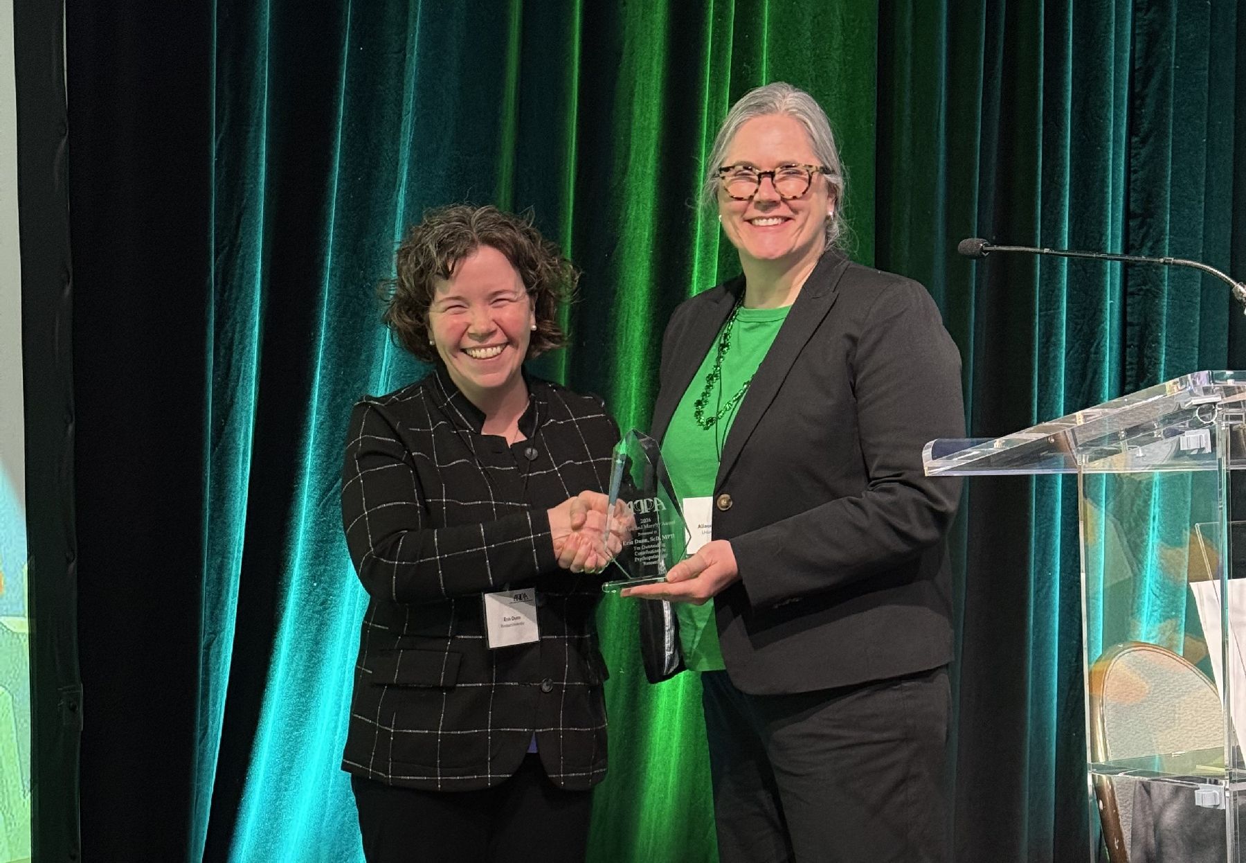 $_EscapeTool.xml(${alt})