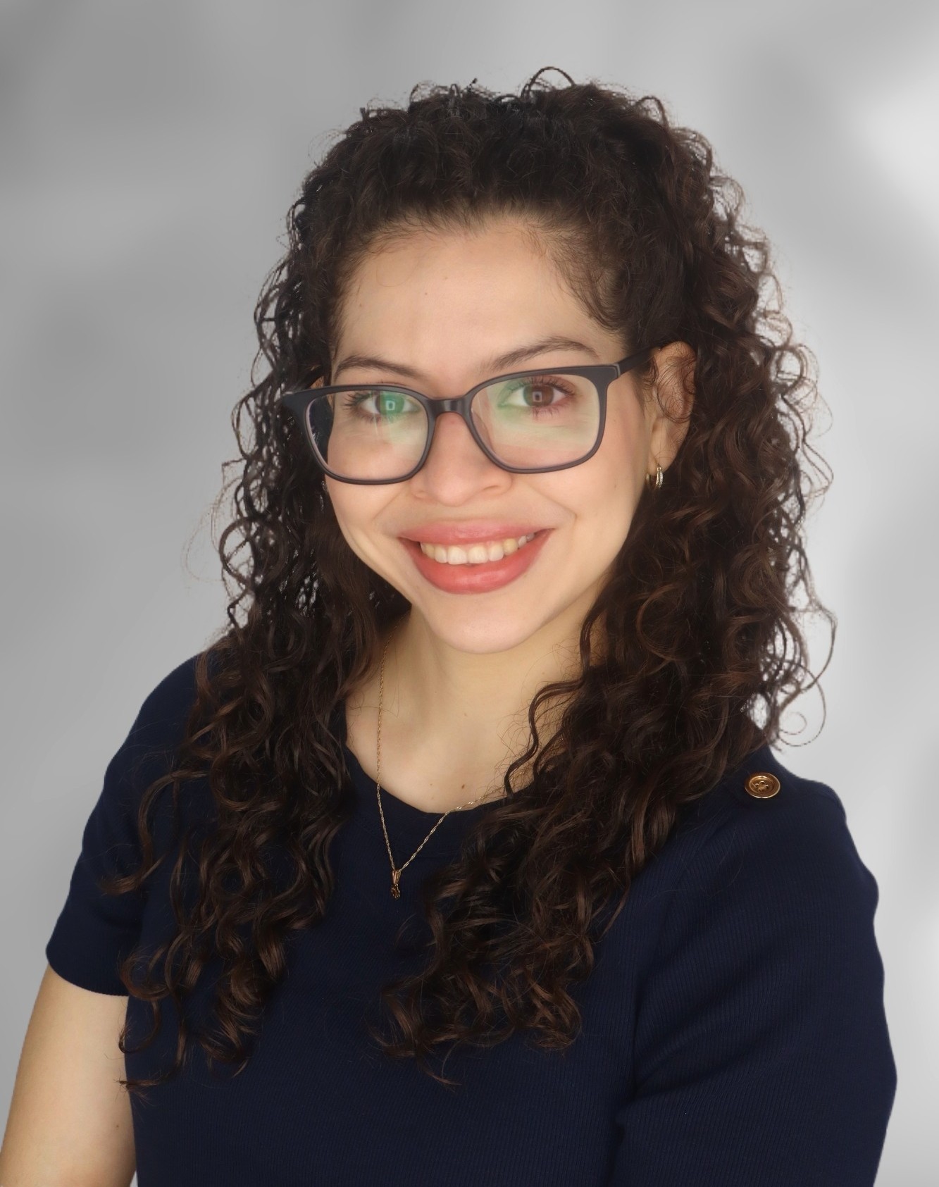 Adriana Vanegas Torres Headshot