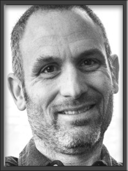 Jeffrey Moss Headshot