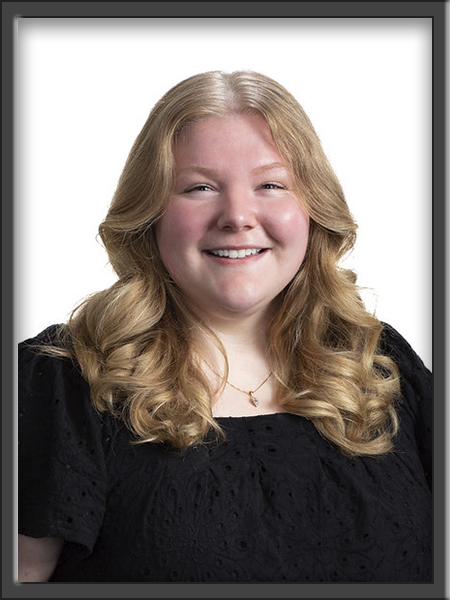 Sara Cunningham Headshot